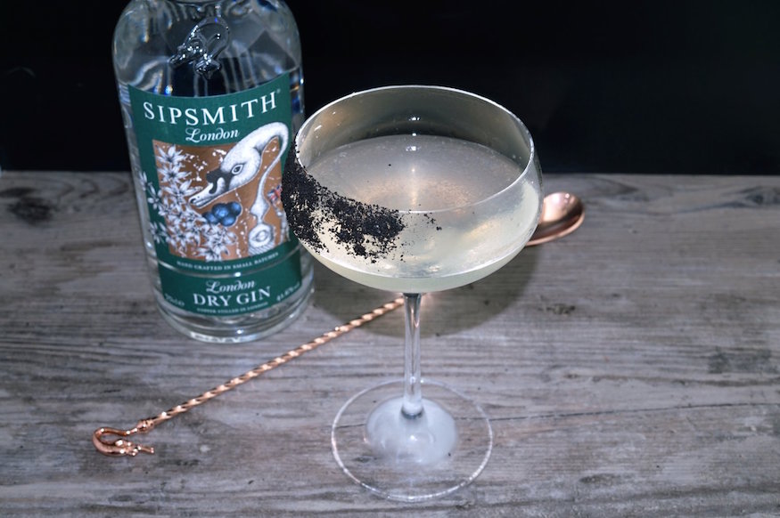 Sipsmith Dominik Oswald Optical Engineers The Birdyard Vienna Blackbox Cocktail Competition Dominik Oswald Smokey Swan